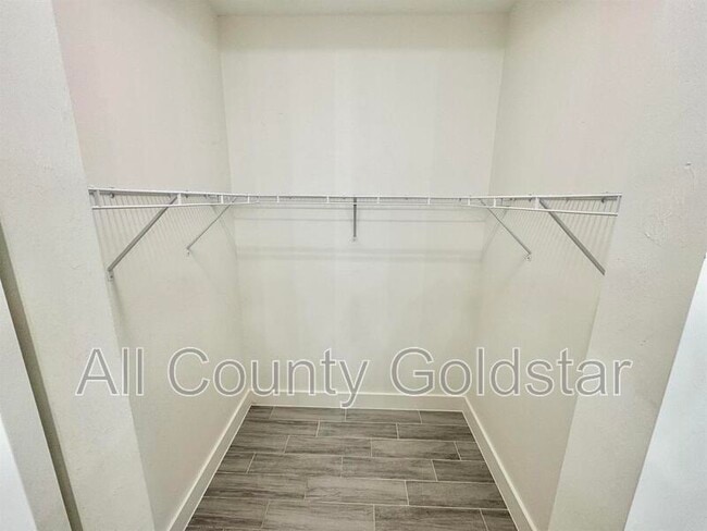 Building Photo - 3924 San Rocco Dr