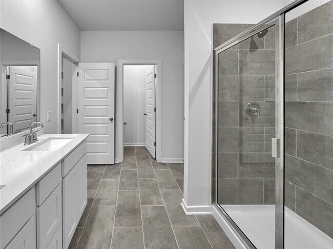 Building Photo - 4801 W Triangle St