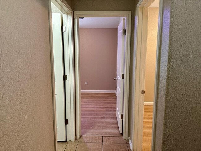 Building Photo - 207 Dragon Ridge Rd