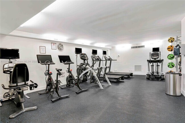 Building Photo - 100 Sunrise Ave