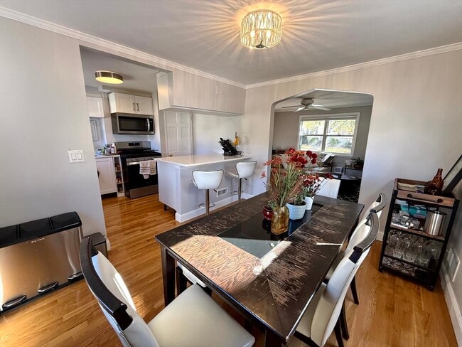 Building Photo - 31 York Ave