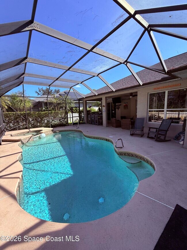 Building Photo - 110 Ridgemont Cir SE