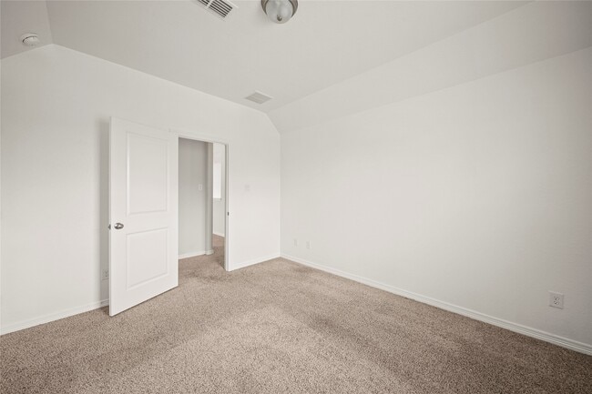 Building Photo - 8930 Emerald Cane Dr