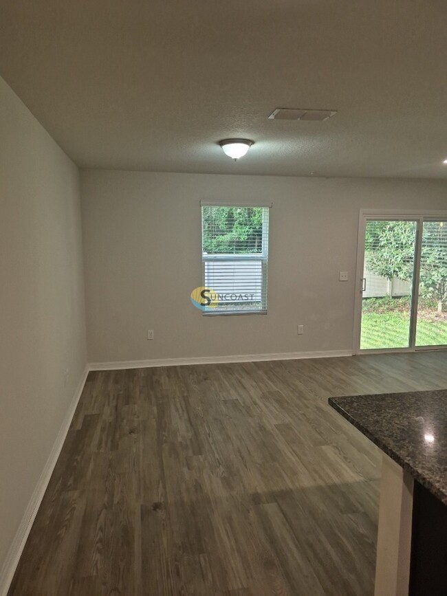 Building Photo - 7656 Mailes Ct