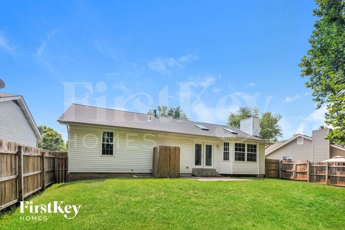 Building Photo - 202 Barrington Dr