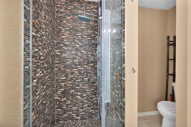 Building Photo - 10822 Oak Acres Dr