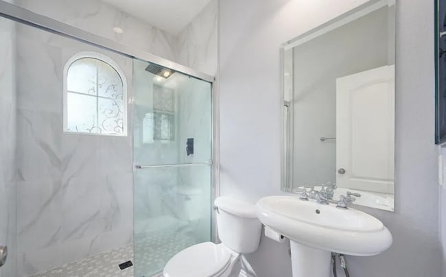 Building Photo - Fabulous 5 bed, 3 bath 2-story home in the Dos Vientos Community