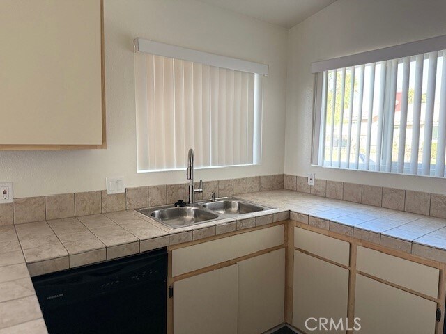 Building Photo - 79700 Ave 42