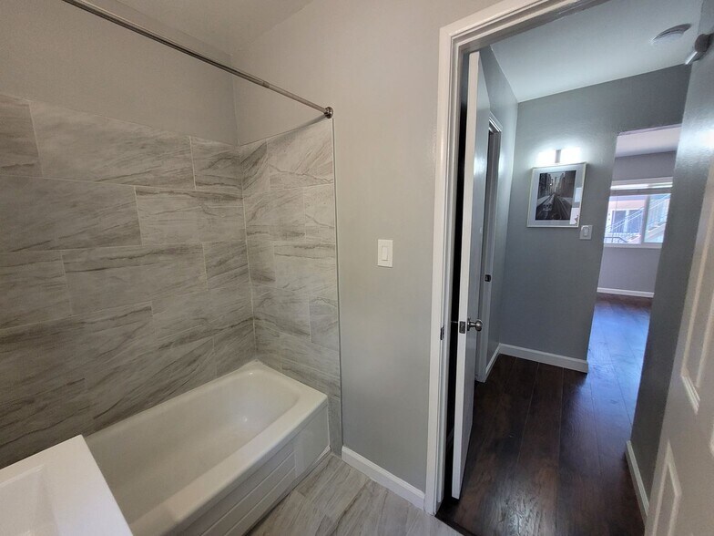 Building Photo - 2318 San Juan Ave