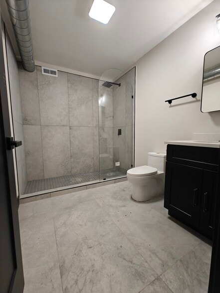 Building Photo - 1806 S Jefferson St