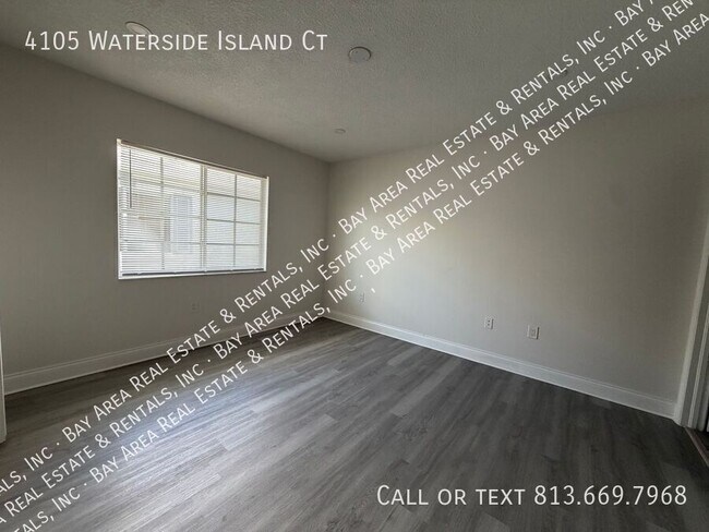 Building Photo - 4105 Waterside Island Ct