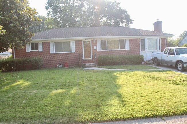 Building Photo - 4705 Nuttfield Ln