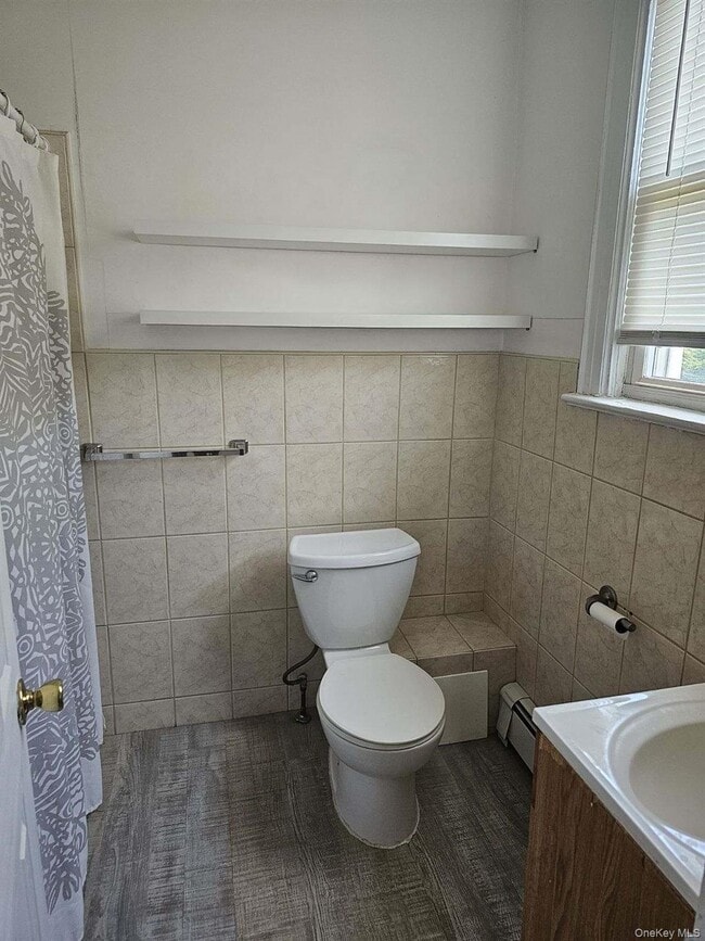 Building Photo - 556 Broadway