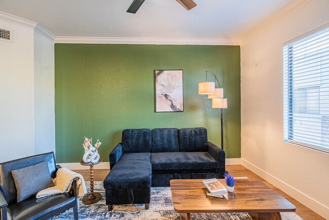 Building Photo - 2150 S 55th St