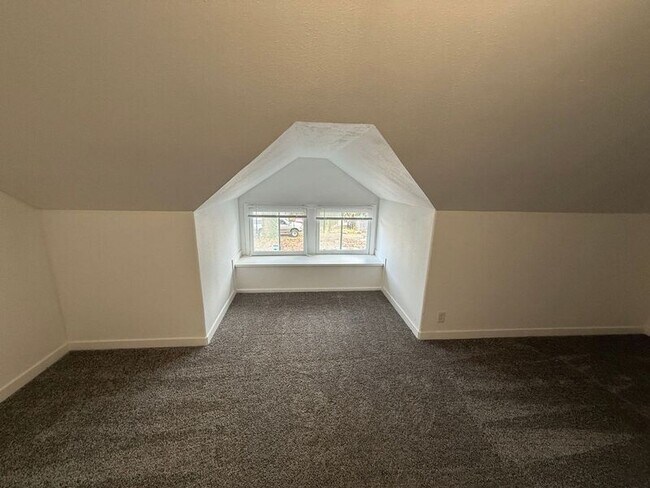 Building Photo - 2350 Marion St SE