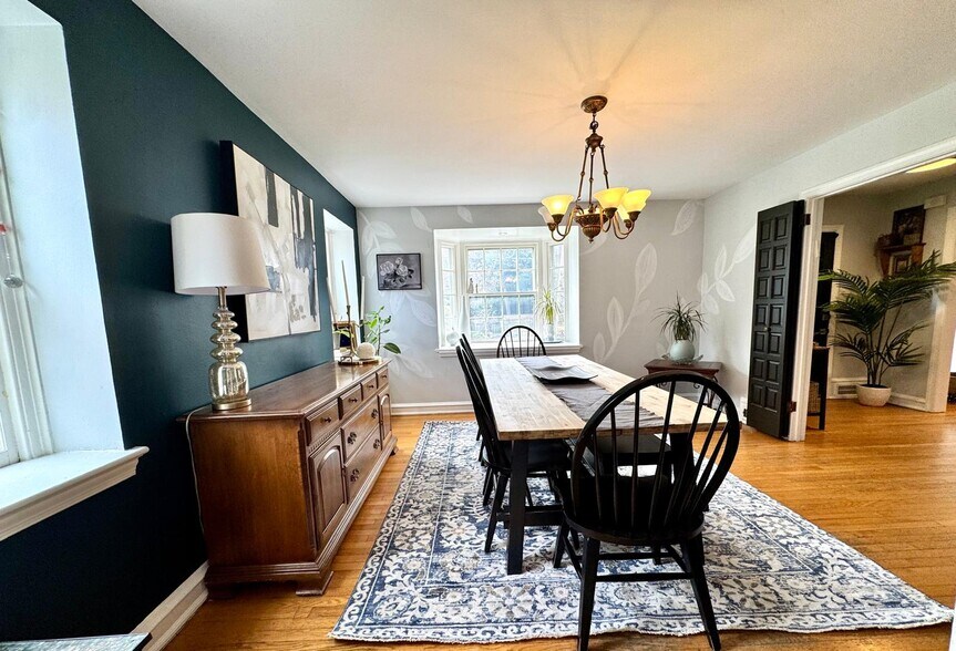 Building Photo - 611 Harvard Rd