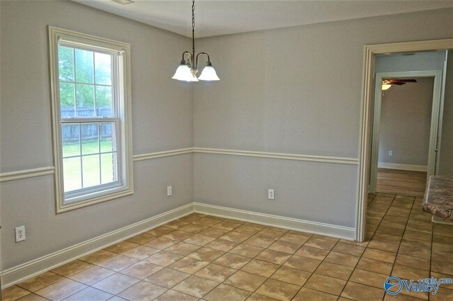 Building Photo - 16992 Woodhaven Dr