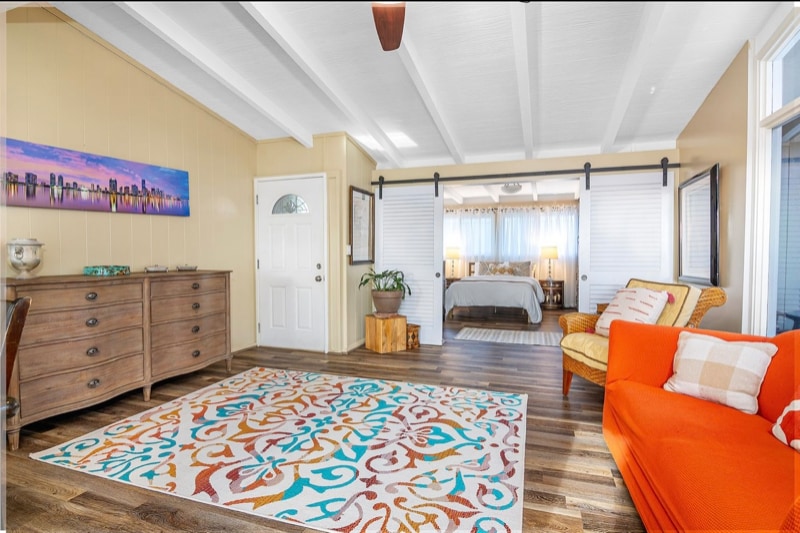 Building Photo - 665 Kapaia St