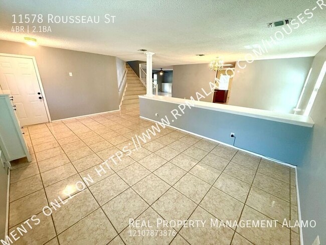 Building Photo - 11578 Rousseau St