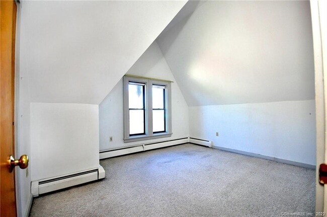 Building Photo - 12 Charter Oak Pl