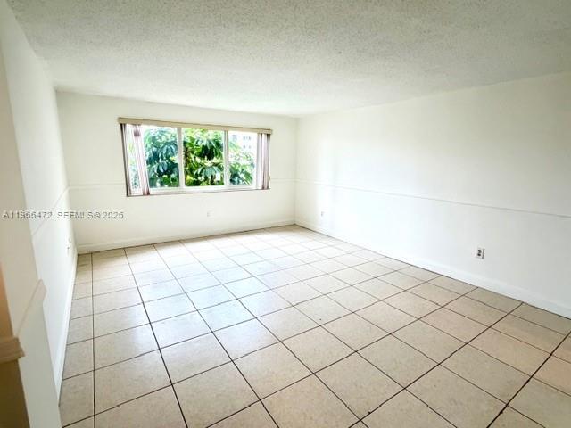 Building Photo - 6940 Miami Gardens Dr