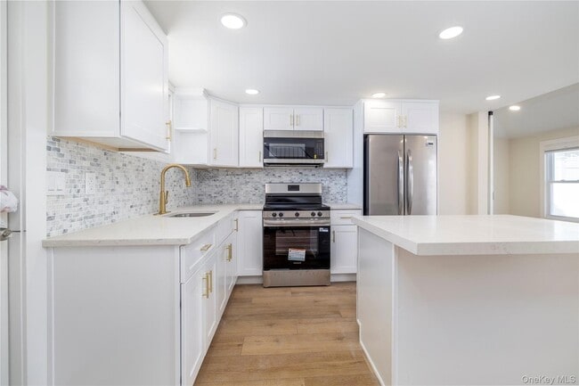 Building Photo - 237 Porterfield Pl