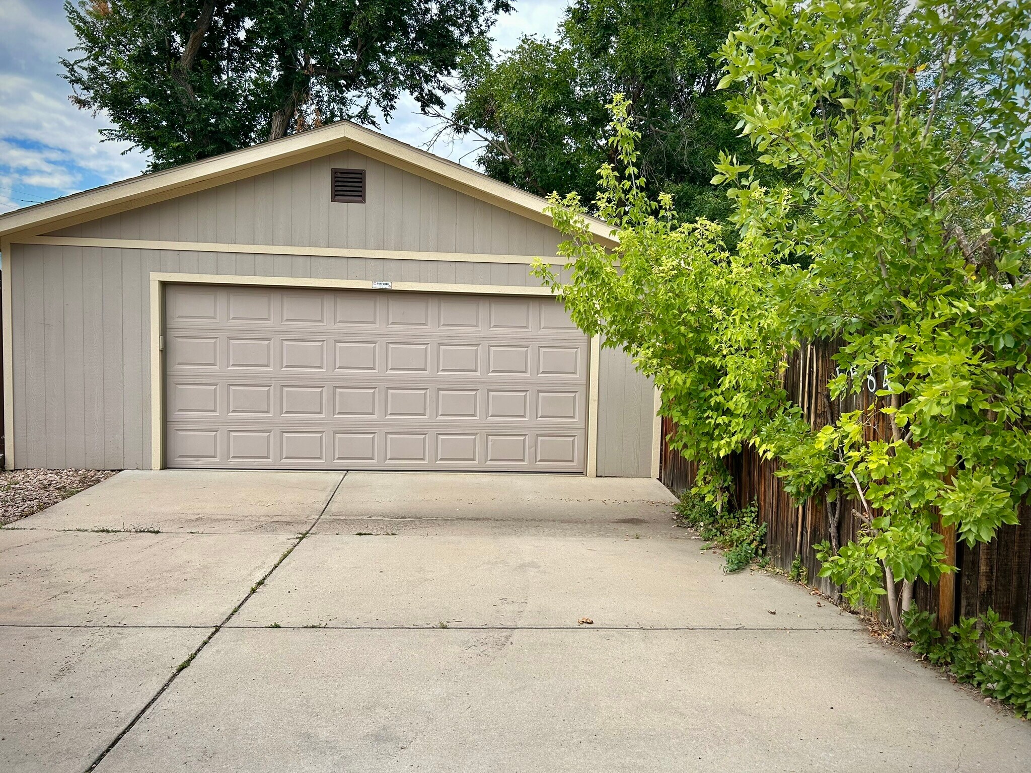 Building Photo - 5584 S Datura St