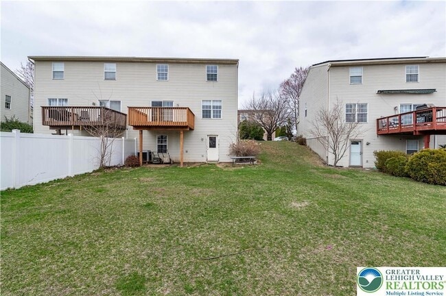Building Photo - 48 Olde Penn Dr