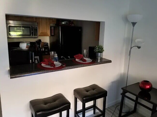 Building Photo - FULLY FURNISHED RESORT STYLE LIVING WITH MOUNTAIN VIEWS MOVE IN TODAY