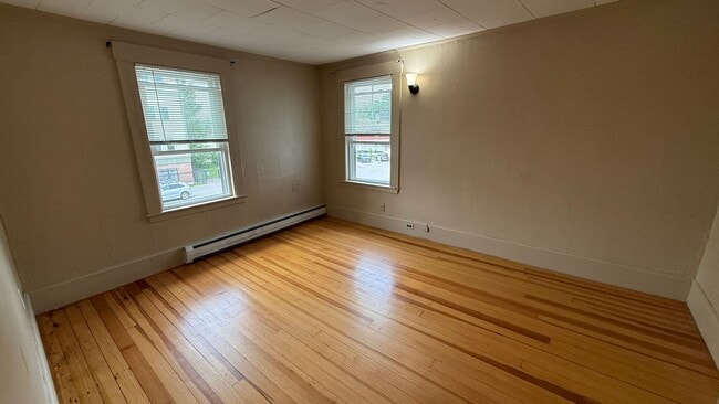 Building Photo - 15 Madbury Rd