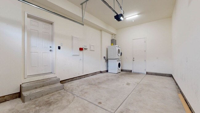 Building Photo - Beautiful 3 Bedroom 3 Full bath with 1 Car...