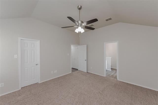 Building Photo - 1232 Round Pen Run