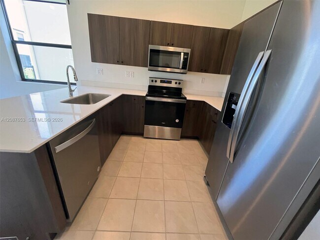 Building Photo - 5525 Agostino Way