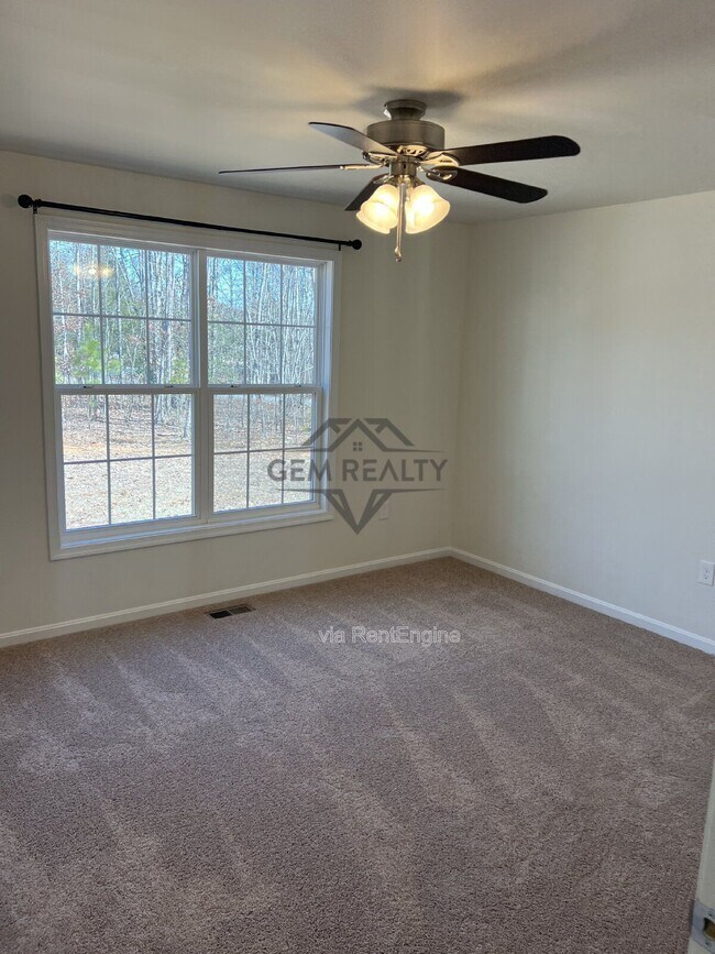 Building Photo - 8326 Quicks Way