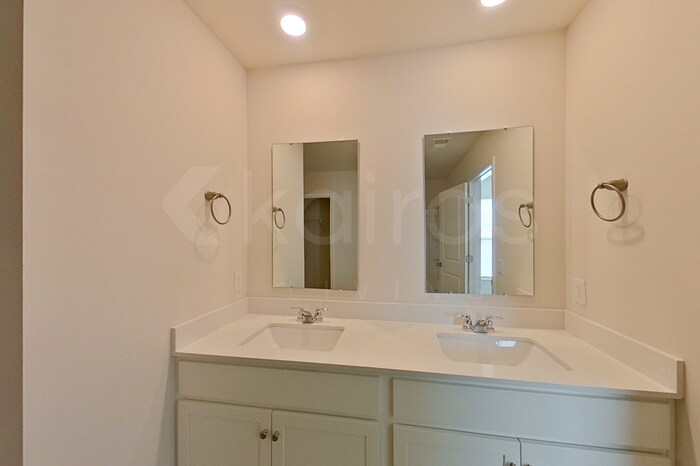 Building Photo - 120 Overstreet Way