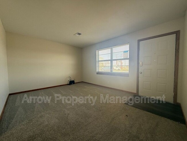 Building Photo - 1338 S Jackson St