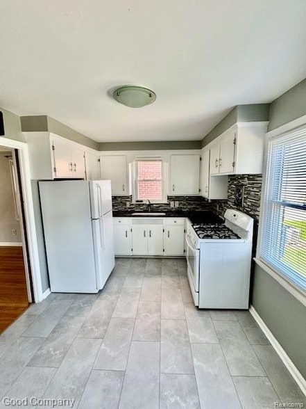 Building Photo - 319 S Pleasant St