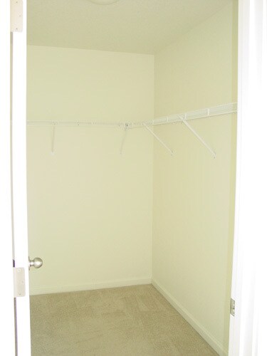 Building Photo - 14741 SW Beard Rd