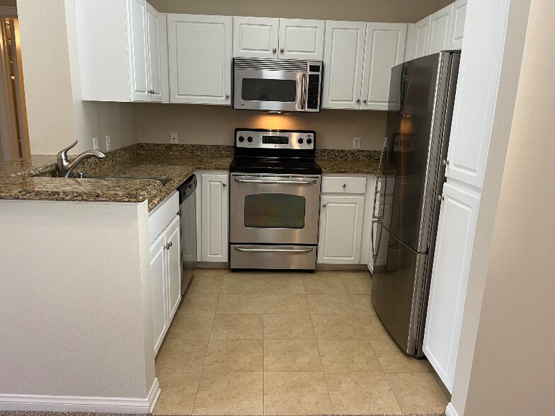 Building Photo - 8228 Station Village Ln