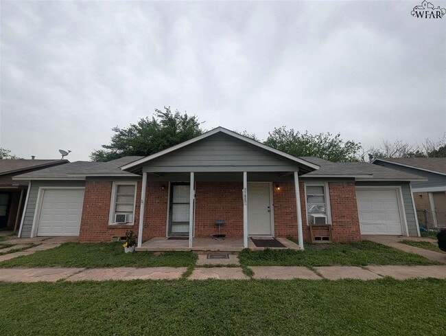 Building Photo - 3305 Garfield St