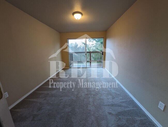 Building Photo - Charming 2-Bedroom Belfair Home