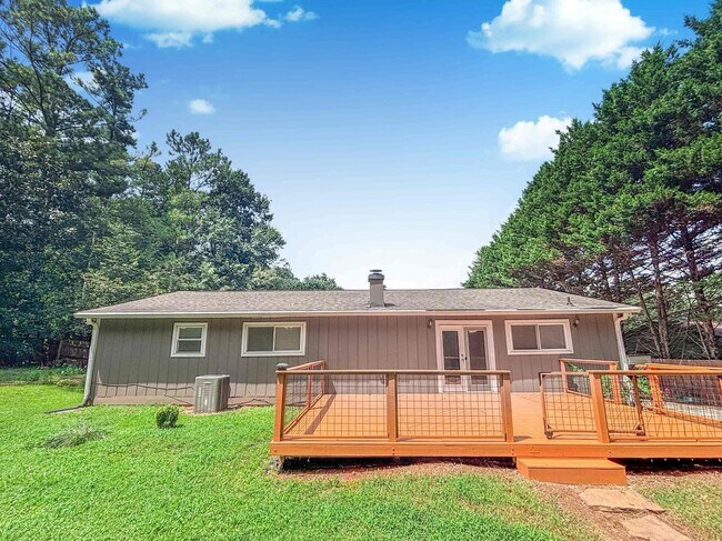 Building Photo - 1552 Blackwell Rd
