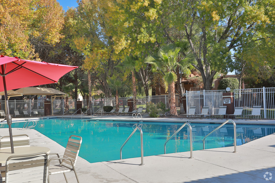 Primary Photo - Desert Tree Apartment Homes