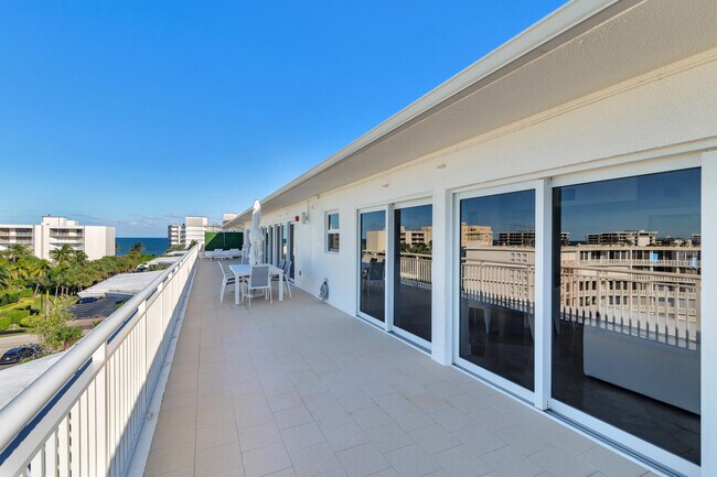 Building Photo - 2773 S Ocean Blvd
