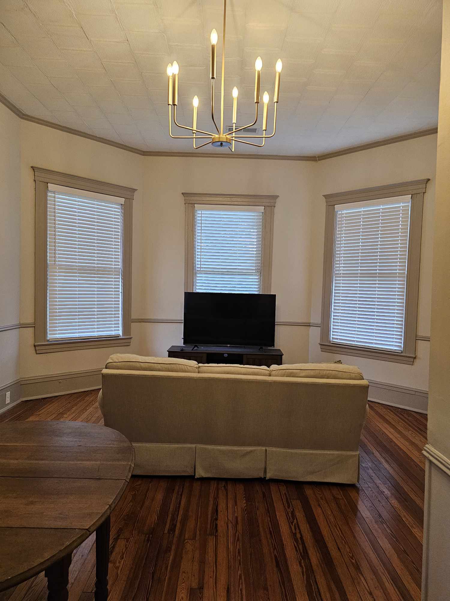 Building Photo - 1012 Love Ave