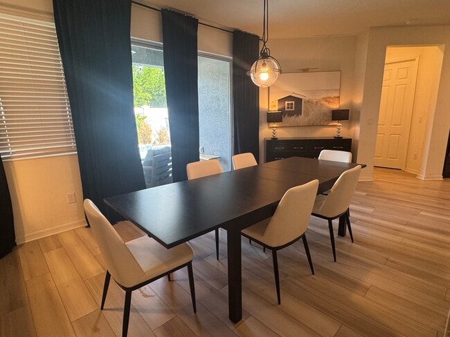 Building Photo - 7315 34th Ct E