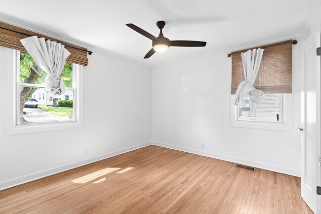 Building Photo - 806 Washington Ave