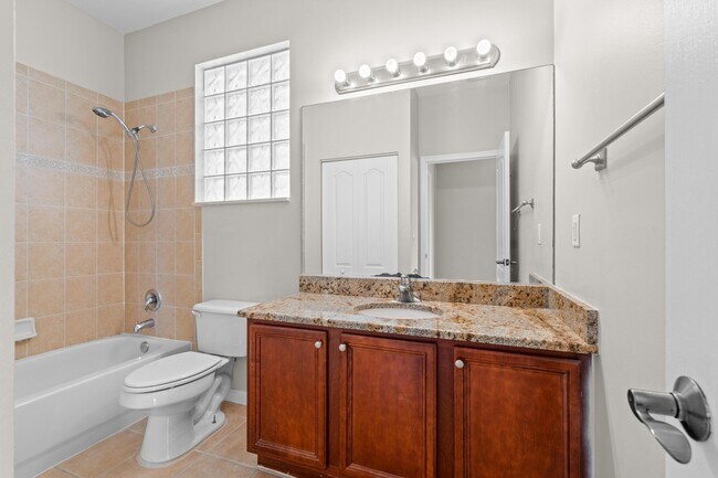 Building Photo - 266 Berenger Walk