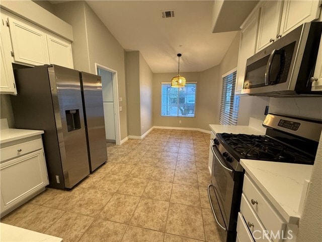 Building Photo - 15453 Sharon Ave