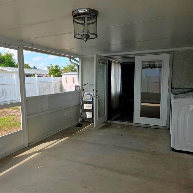 Building Photo - 5232 Sparrow Dr